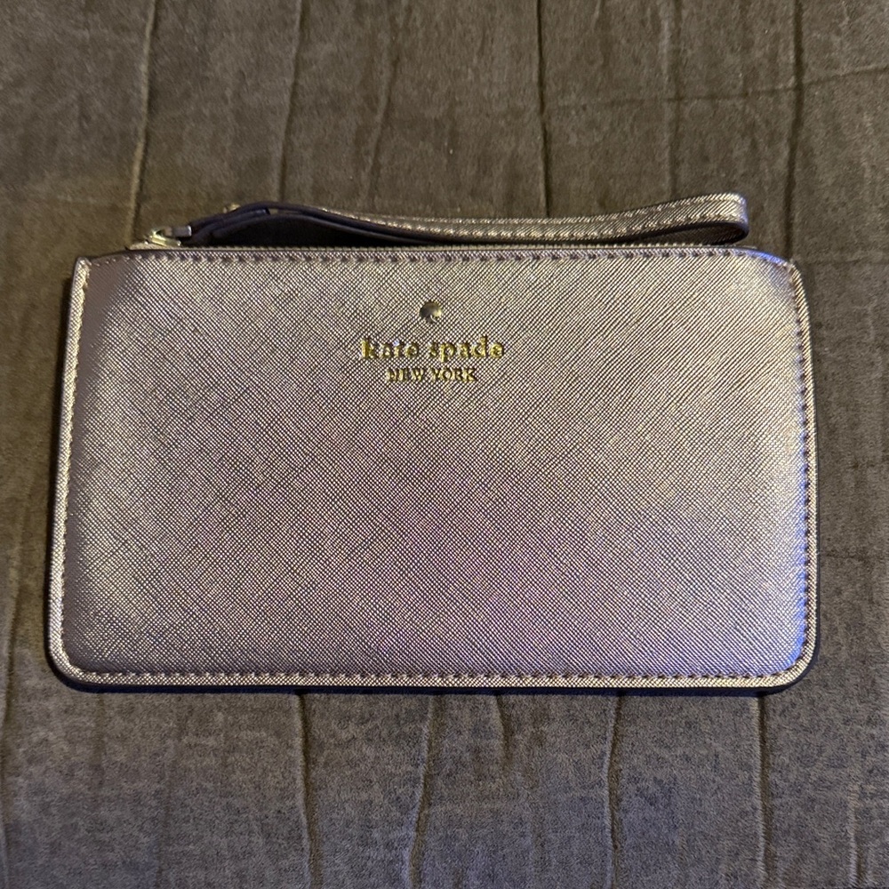 EUC-Kate Spade Shimmering Lavender Wristlet